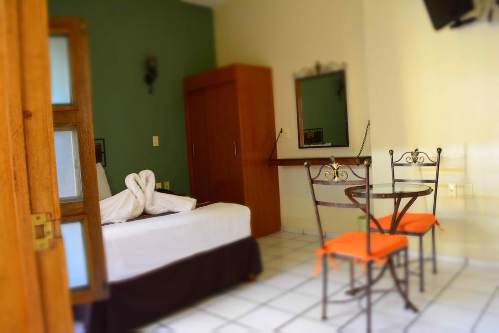 Hotel Aldama Colima Quarto foto